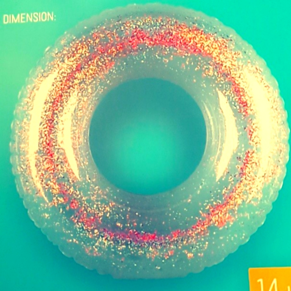 Jumbo glitter pool ring